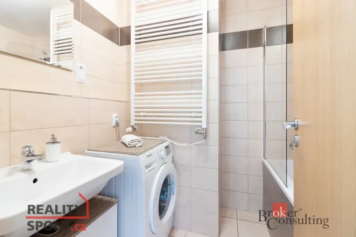 Pronájem bytu 3+kk, Praha - Řeporyje, Wiesenthalova, 76 m2