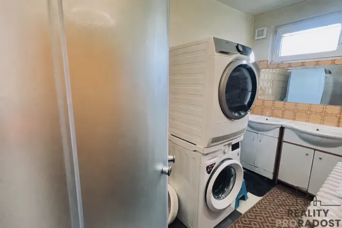 Prodej rodinného domu, Návsí, Jahodová, 240 m2