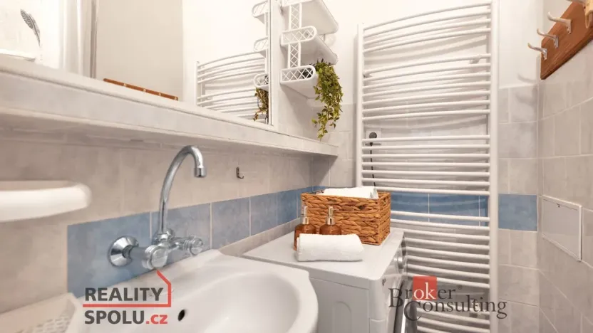 Prodej bytu 3+1, Lednice, Komenského, 68 m2