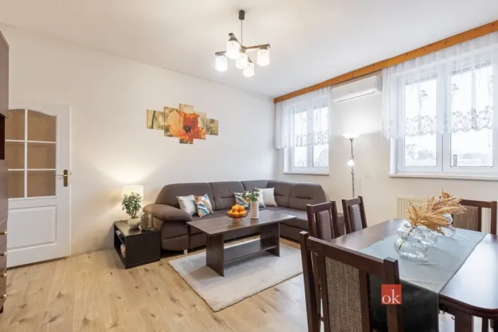 Prodej bytu 3+1, Lednice, Komenského, 68 m2