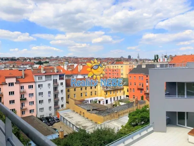 Pronájem bytu 1+kk, Praha - Vršovice, Novgorodská, 30 m2