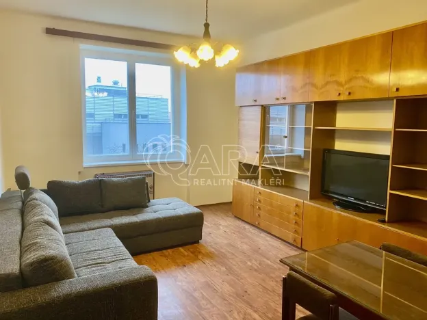 Pronájem bytu 1+1, Praha - Vršovice, Ruská, 46 m2