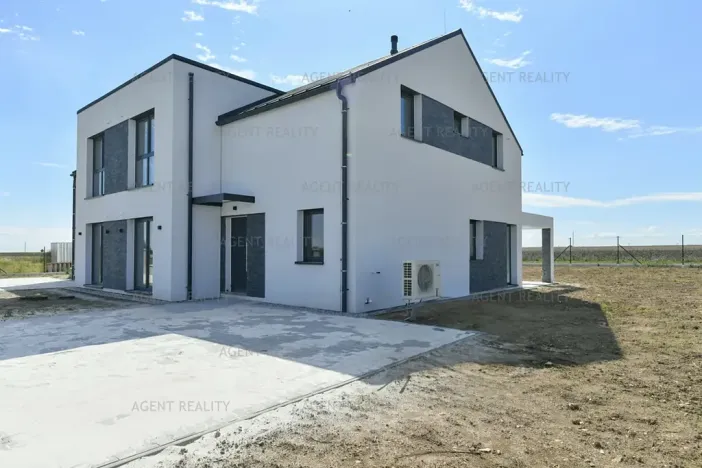 Prodej rodinného domu, Slaný, 312 m2