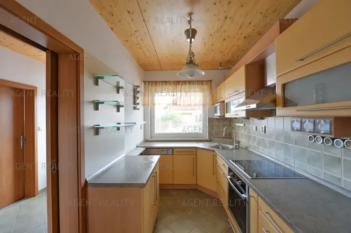 Prodej rodinného domu, Rudná, Jižní, 250 m2