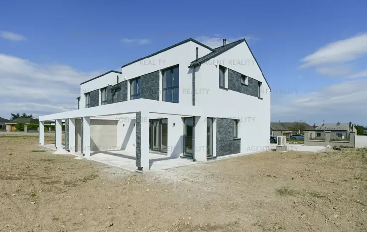 Prodej rodinného domu, Slaný, 156 m2