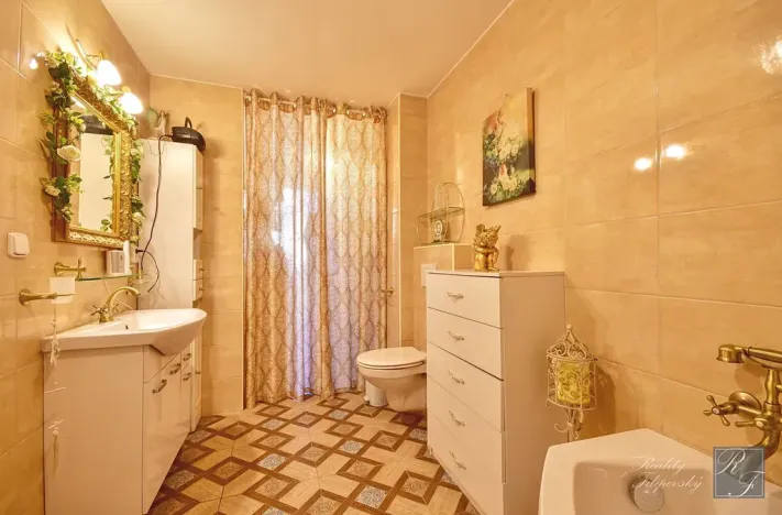 Prodej rodinného domu, Chlumec, 221 m2