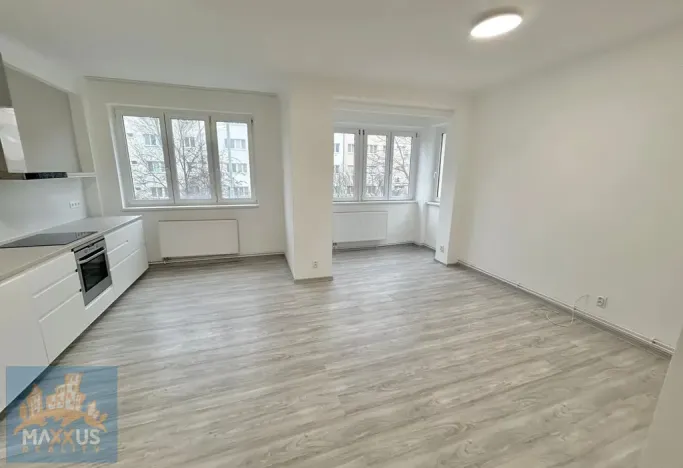Pronájem bytu 2+kk, Praha - Krč, Neveklovská, 45 m2