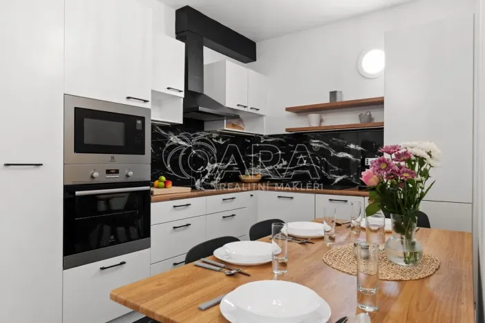 Prodej bytu 3+kk, Vestec, Ve Stromkách, 67 m2