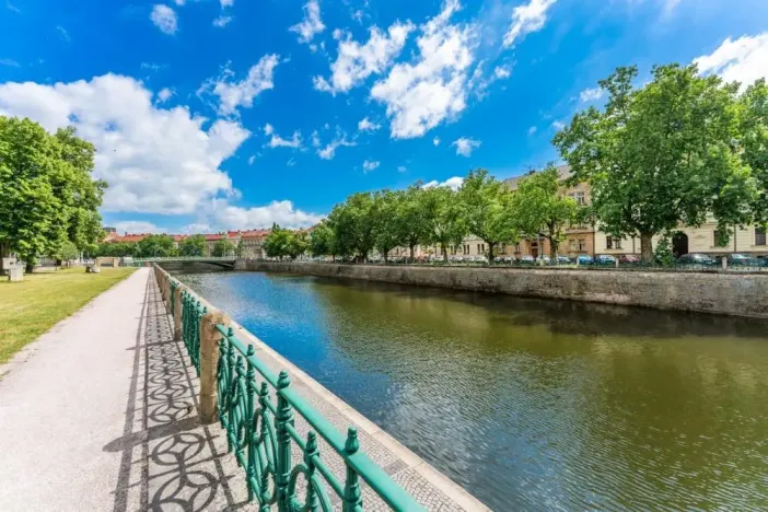 Pronájem bytu 1+kk, Hradec Králové, náměstí Svobody, 30 m2