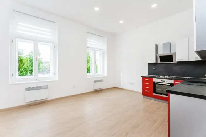Pronájem bytu 1+kk, Hradec Králové, náměstí Svobody, 30 m2