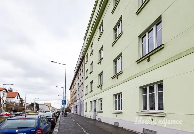 Pronájem bytu 1+kk, Praha - Strašnice, Černokostelecká, 32 m2