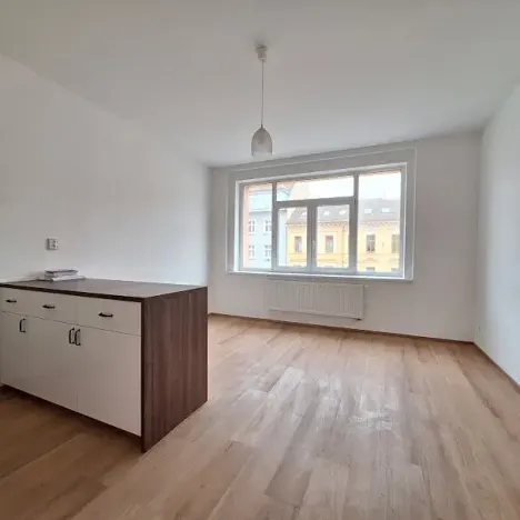 Pronájem bytu 3+kk, Praha - Břevnov, Bělohorská, 75 m2