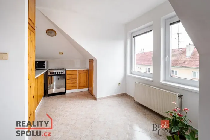 Pronájem bytu 2+kk, Třeboň - Třeboň II, Táboritská, 52 m2