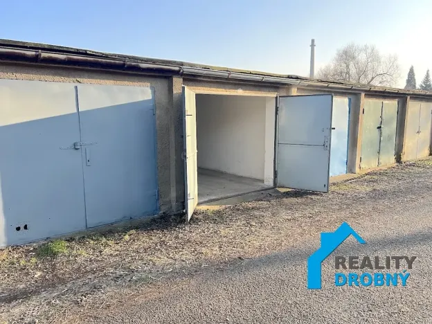 Pronájem garáže, Děčín, Cihelná, 19 m2