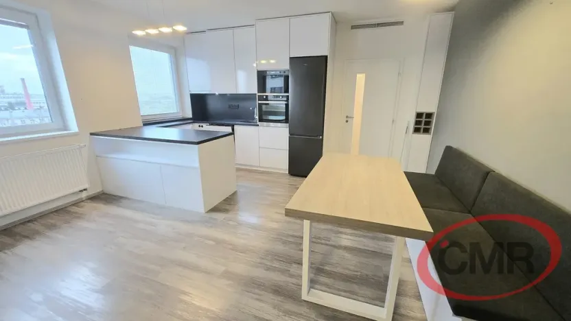 Pronájem bytu 2+kk, Praha, Kytínská, 63 m2