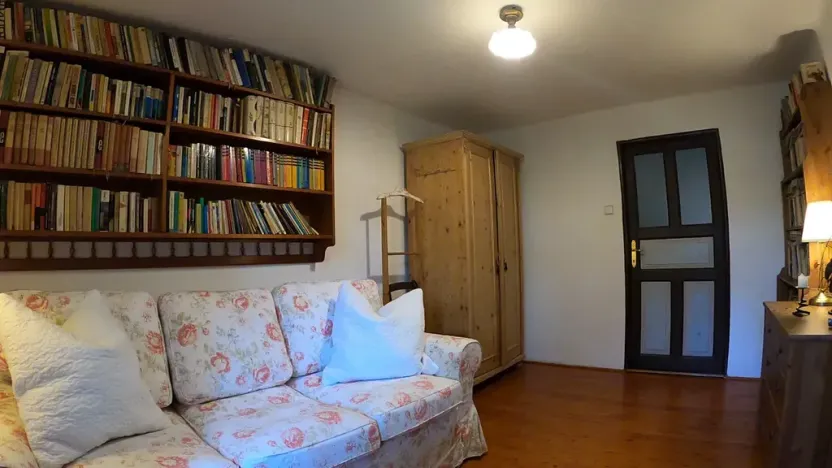 Prodej rodinného domu, Pecka, 300 m2