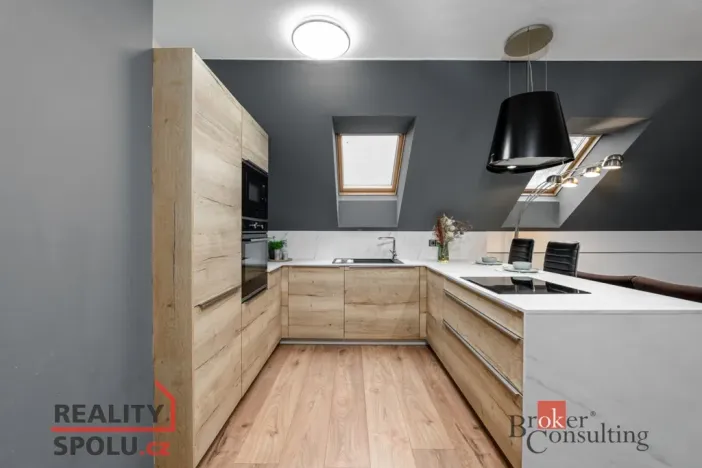 Prodej bytu 4+kk, Plzeň - Lobzy, Lobezská, 120 m2