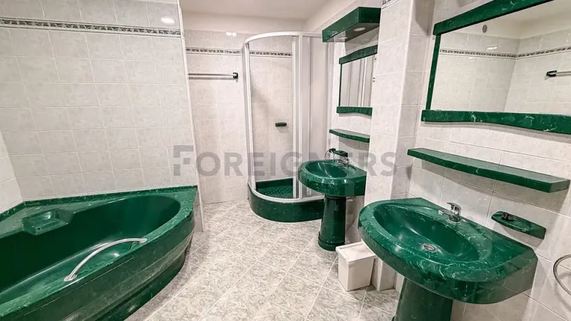 Pronájem bytu 4+1, Praha - Bubeneč, Čs. armády, 144 m2