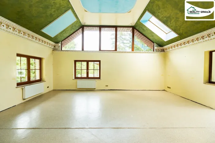 Prodej rodinného domu, Plesná, Sokolská, 500 m2