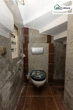 Prodej rodinného domu, Plesná, Sokolská, 500 m2