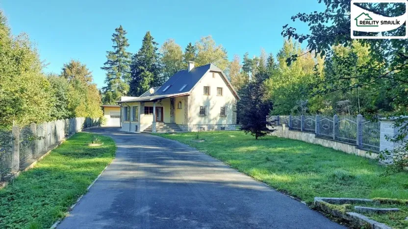 Prodej rodinného domu, Plesná, Sokolská, 500 m2