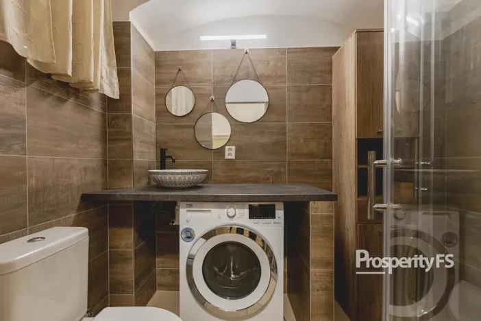 Prodej bytu 1+1, Hostinné, Dolní brána, 28 m2