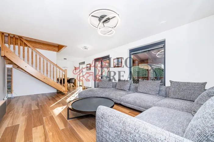 Prodej rodinného domu, Jesenice - Osnice, Hledíková, 164 m2