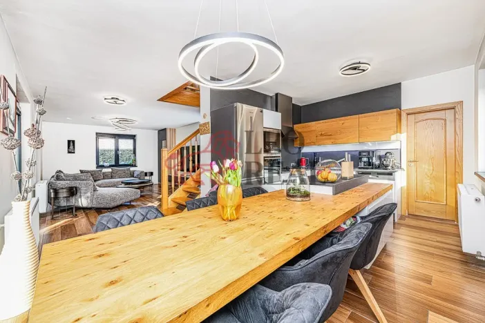 Prodej rodinného domu, Jesenice - Osnice, Hledíková, 164 m2