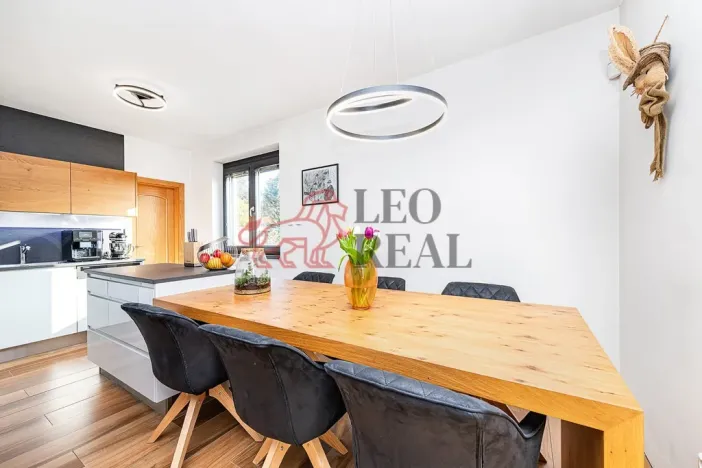 Prodej rodinného domu, Jesenice - Osnice, Hledíková, 164 m2