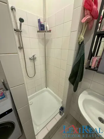 Pronájem bytu 2+kk, Praha - Libeň, Pod Čertovou skalou, 39 m2