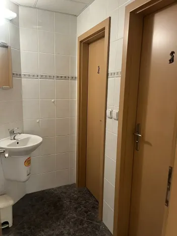 Pronájem kanceláře, Plzeň, Houškova, 136 m2