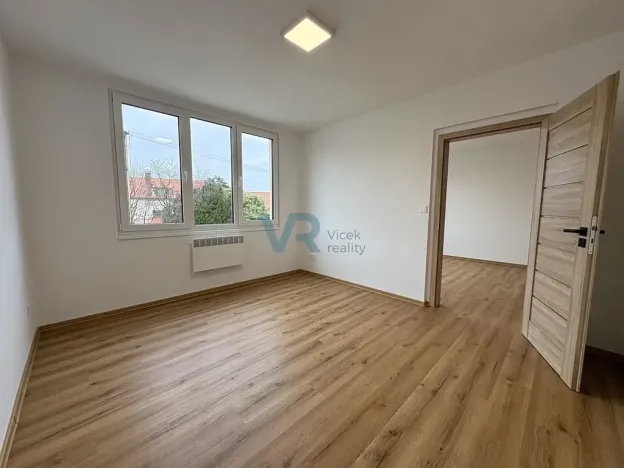 Prodej bytu 2+1, Slavče, 72 m2
