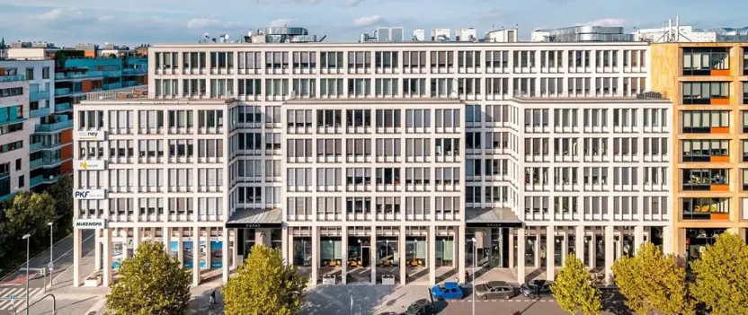 Pronájem kanceláře, Praha - Karlín, Rohanské nábřeží, 805 m2