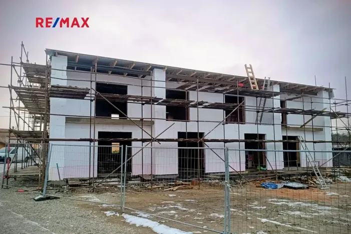 Prodej bytu 2+kk, Třeština, 68 m2