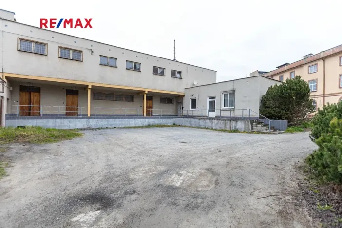 Prodej obchodního prostoru, Město Albrechtice, Míru, 1427 m2