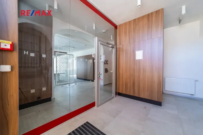 Prodej obchodního prostoru, Králíky, 5. května, 519 m2