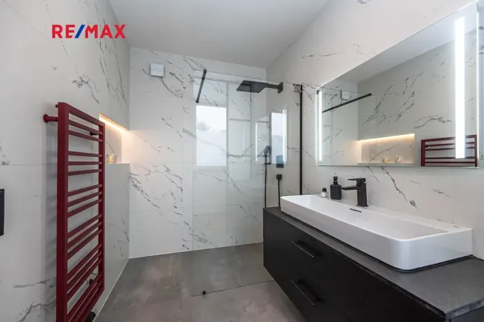 Pronájem vily, Praha - Lysolaje, 150 m2