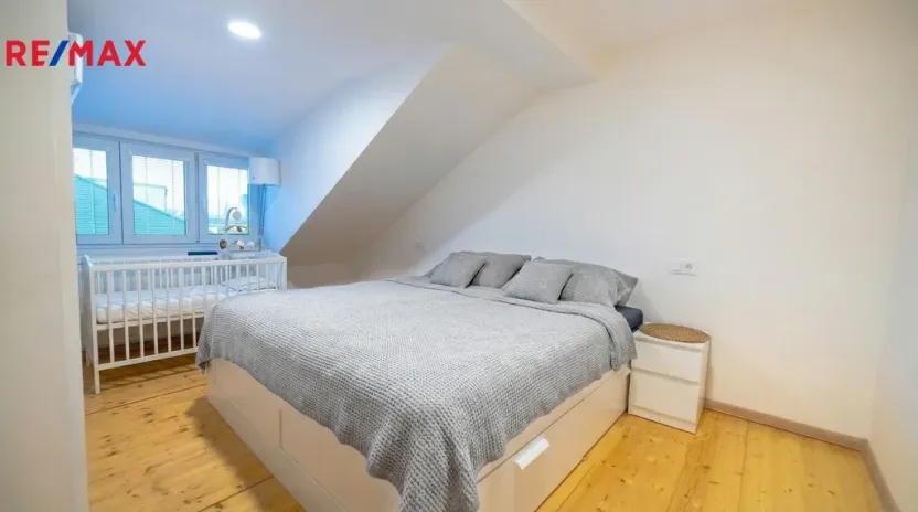 Prodej bytu 2+kk, Hradec Králové - Pražské Předměstí, Oskara Nedbala, 46 m2