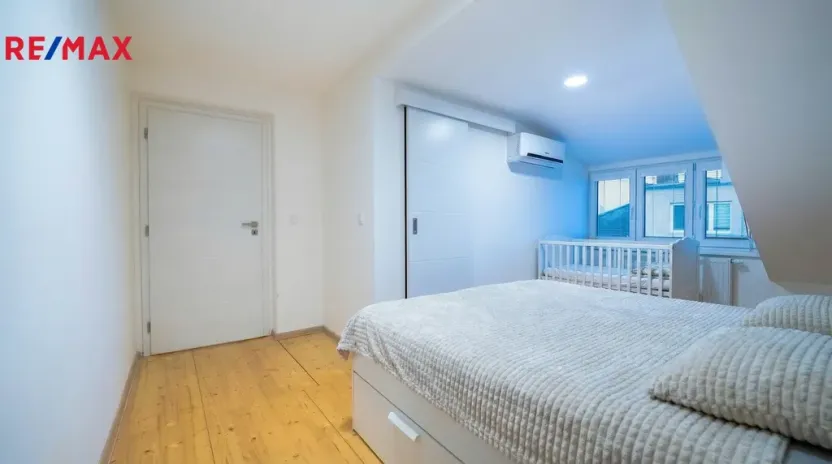 Prodej bytu 2+kk, Hradec Králové - Pražské Předměstí, Oskara Nedbala, 46 m2