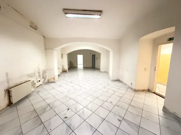 Pronájem obchodního prostoru, Praha - Nové Město, Na Zderaze, 300 m2