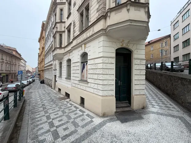 Pronájem obchodního prostoru, Praha - Nové Město, Na Zderaze, 300 m2
