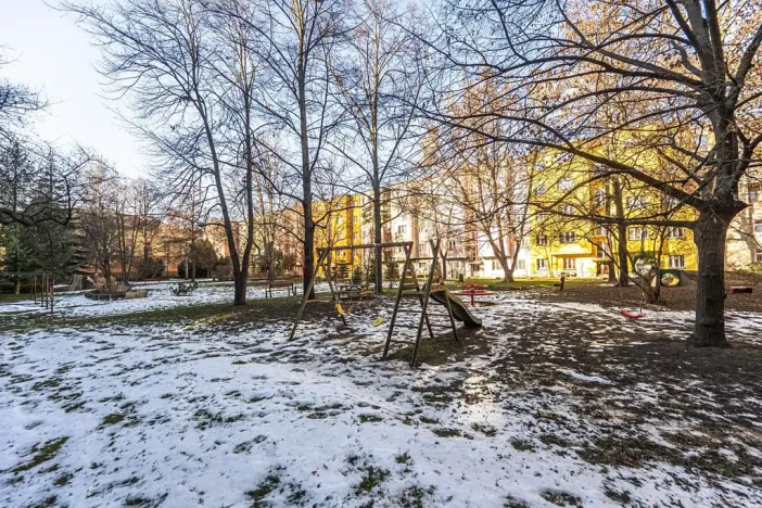 Prodej bytu 3+1, Praha - Strašnice, Na hroudě, 74 m2