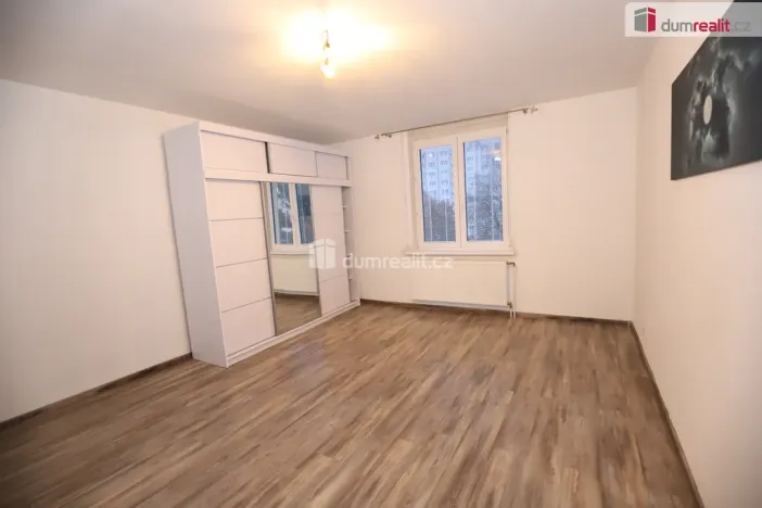 Pronájem bytu 2+1, Cheb, Vrchlického, 68 m2