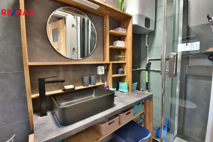 Pronájem bytu 1+kk, Hradec Králové - Plačice, Vilová, 18 m2