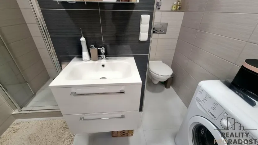 Pronájem bytu 1+kk, Moravský Krumlov, Sídliště, 30 m2