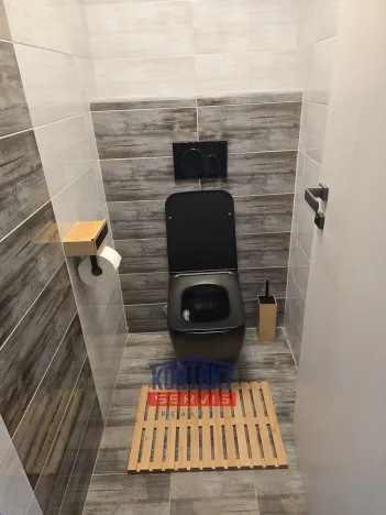 Pronájem bytu 1+kk, Hluboká nad Vltavou, Žižkova, 39 m2