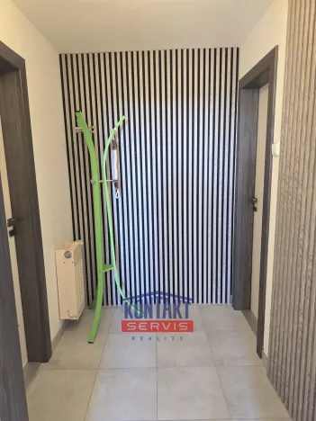 Pronájem bytu 1+kk, Hluboká nad Vltavou, Žižkova, 39 m2