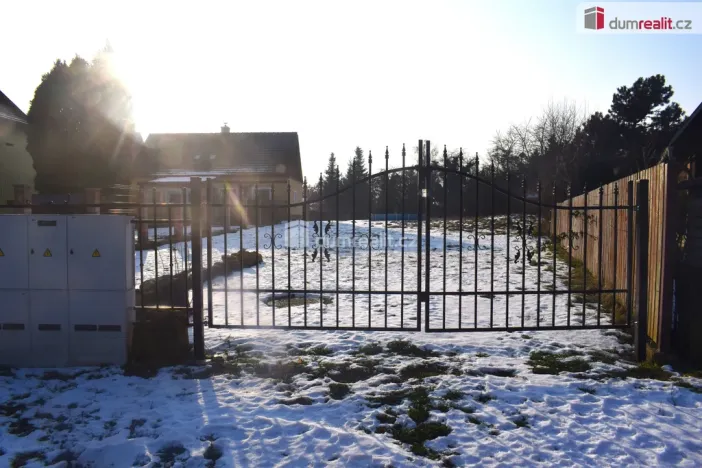 Prodej pozemku pro bydlení, Bělá pod Bezdězem - Bezdědice, 1180 m2