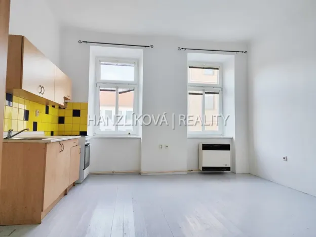 Pronájem bytu 1+kk, České Budějovice - České Budějovice 3, Jírovcova, 35 m2