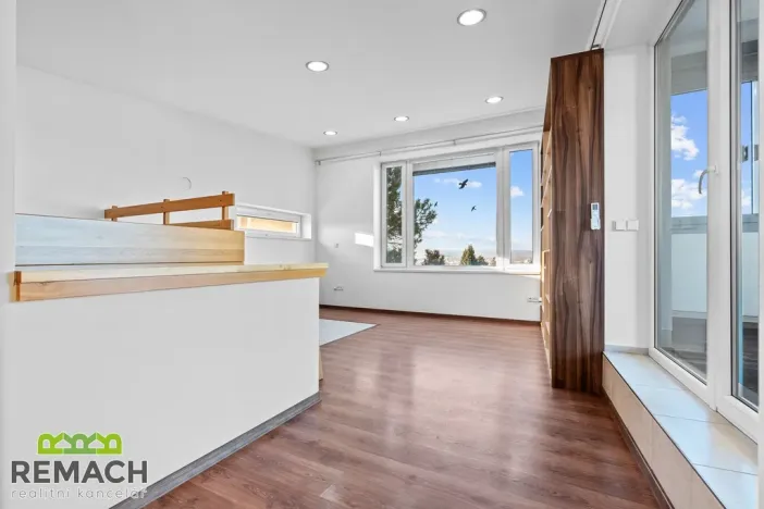 Pronájem bytu 2+kk, Uherské Hradiště, Nad Žlebem, 116 m2